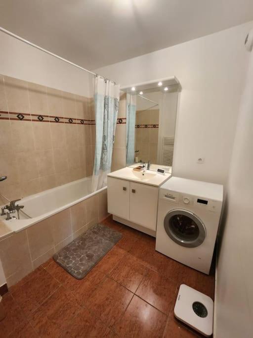 Appartement 2 Pieces 5Min Gare Val D'Europe Parking Inclus モンテヴラン エクステリア 写真